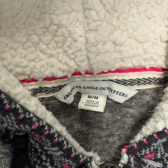 Vintage Y2K American Eagle Women's Aztec Zip Up Hoodie - Picture 2 of 6